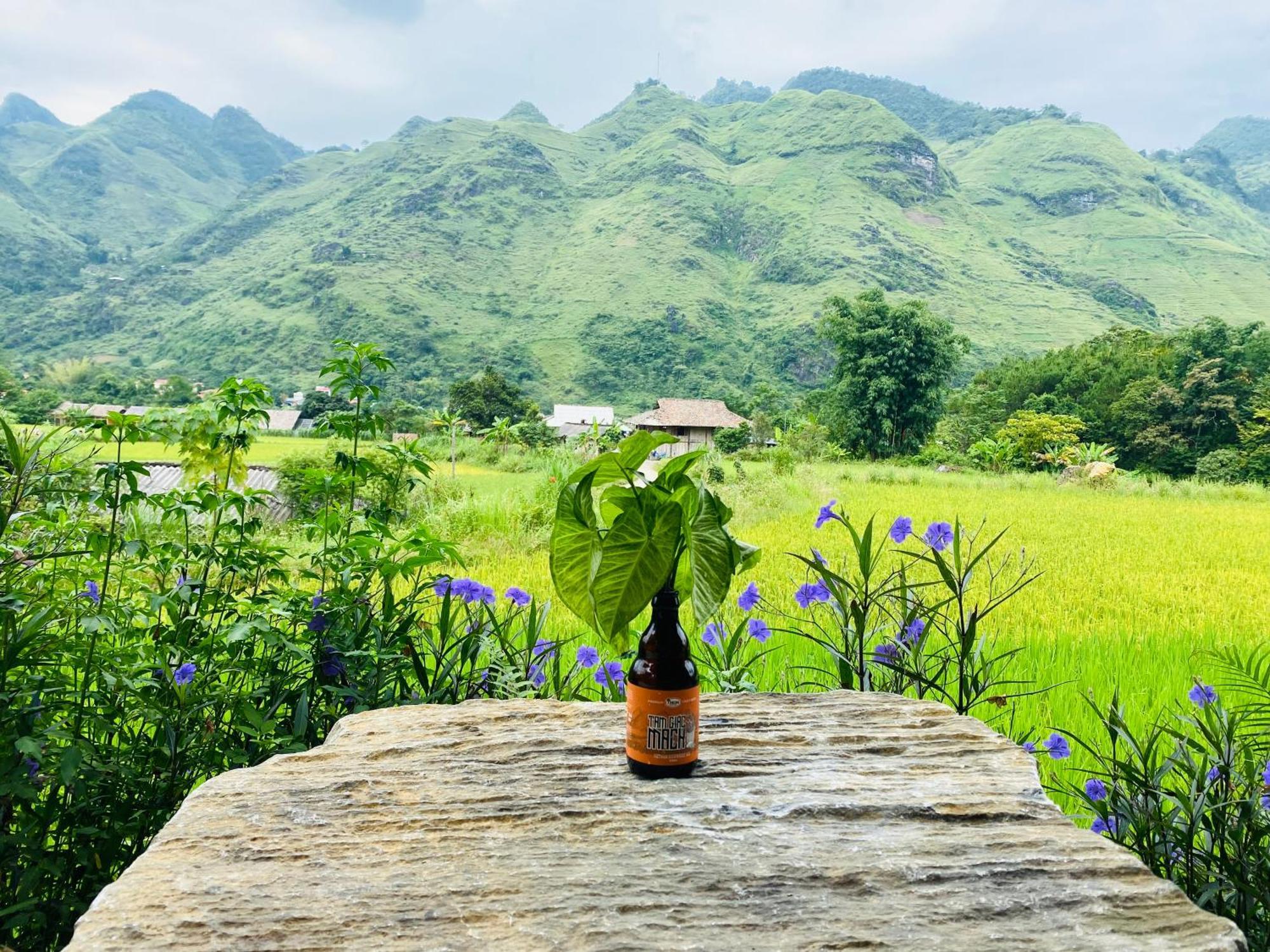 Du Gia Field View Homestay Làng Cac Exteriér fotografie