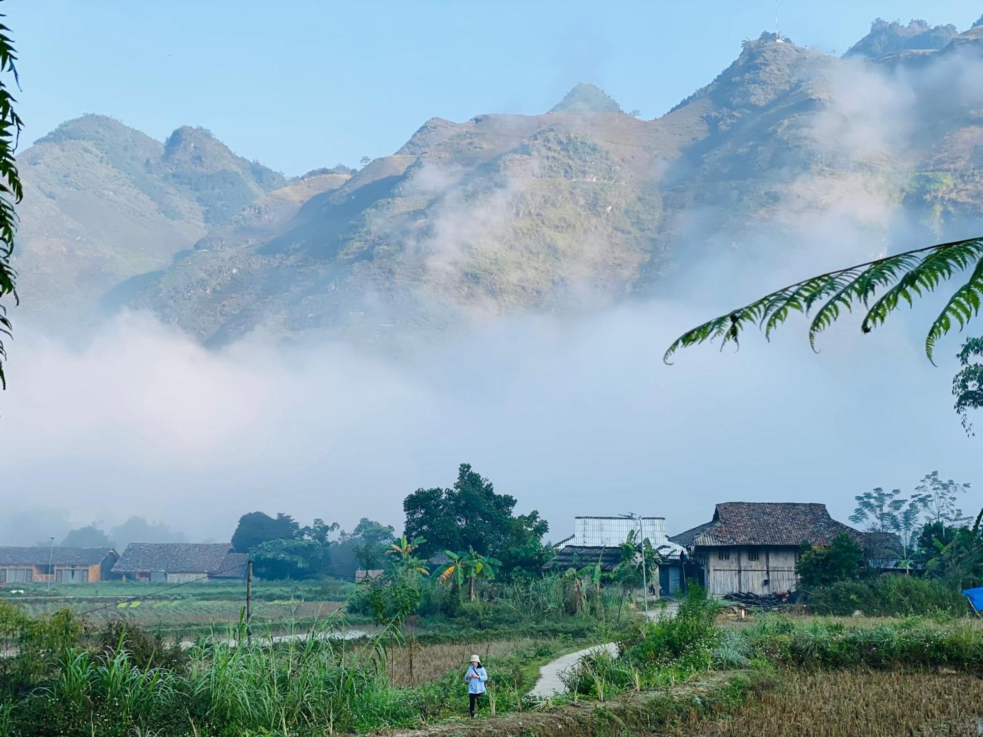 Du Gia Field View Homestay Làng Cac Exteriér fotografie