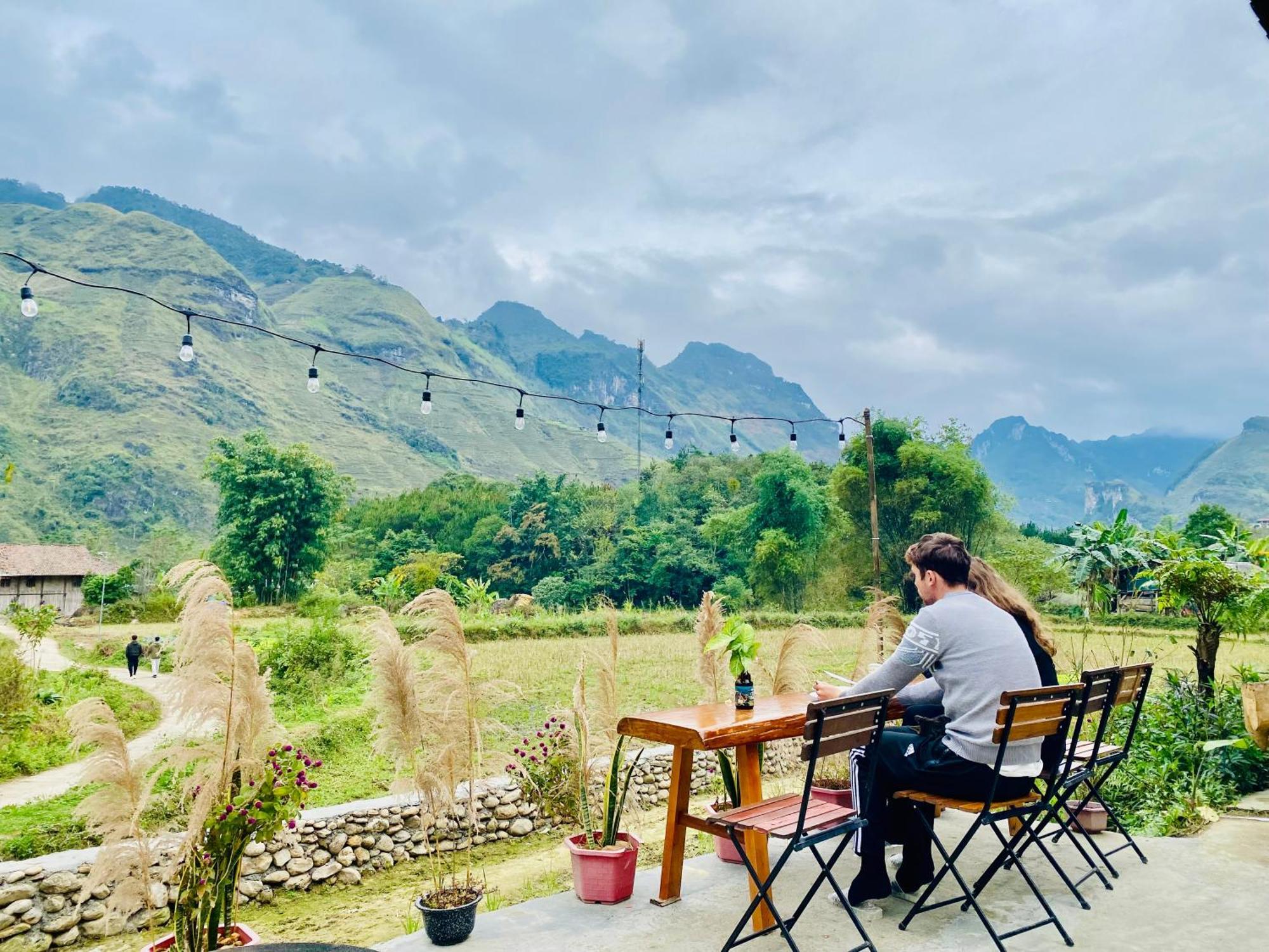 Du Gia Field View Homestay Làng Cac Exteriér fotografie