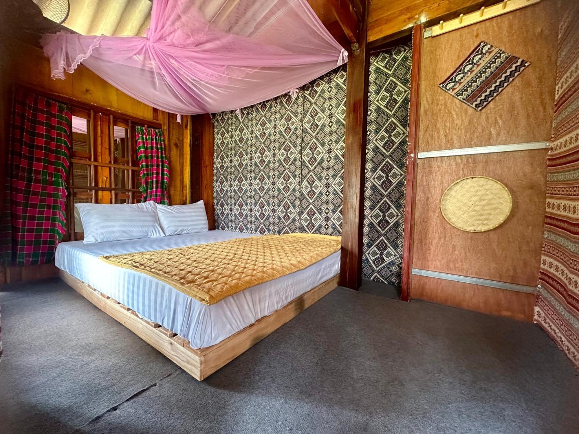 Du Gia Field View Homestay Làng Cac Exteriér fotografie