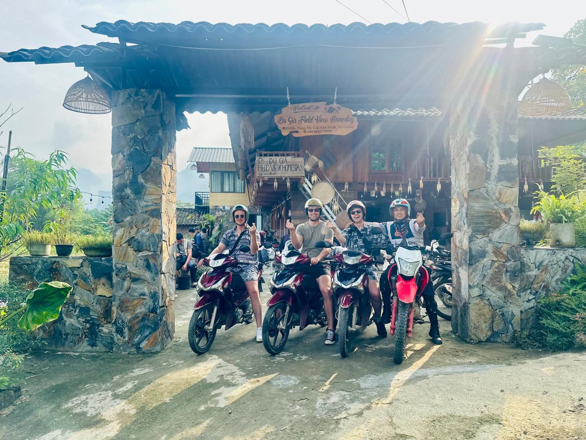 Du Gia Field View Homestay Làng Cac Exteriér fotografie